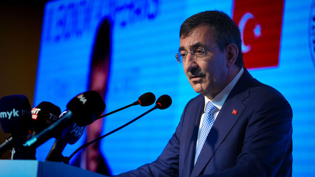 Cumhurbaşkanı Yardımcısı Cevdet Yılmaz: ABD-AB anlaşması küresel belirsizliği azaltacak