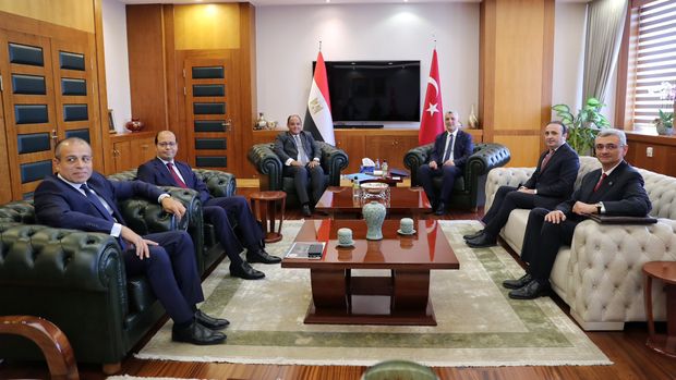 Bakan Bolat: Mısır ile yerel paralarda ticaret imkanını araştıracağız