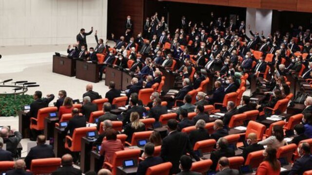 Vergi düzenlemeleri de içeren kanun teklifi, Plan ve Bütçe Komisyonunda kabul edildi - 2025